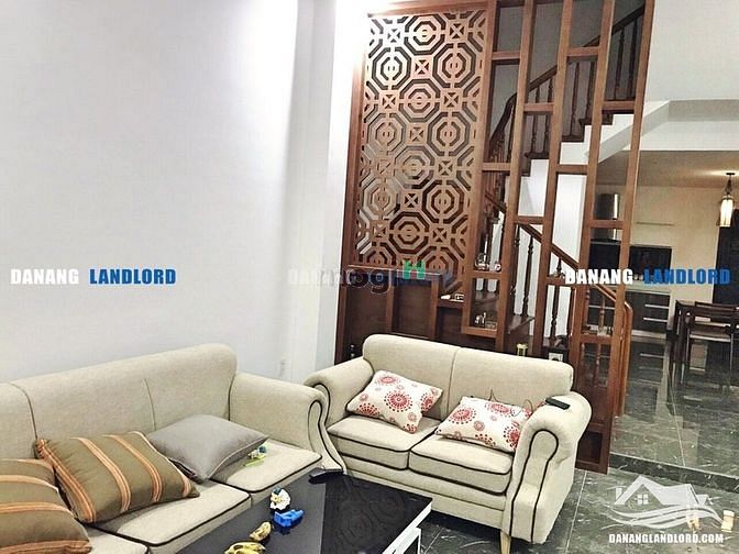 Hình ảnh Nhà 3 phòng ngủ gần biển Phạm Văn Đồng - B220