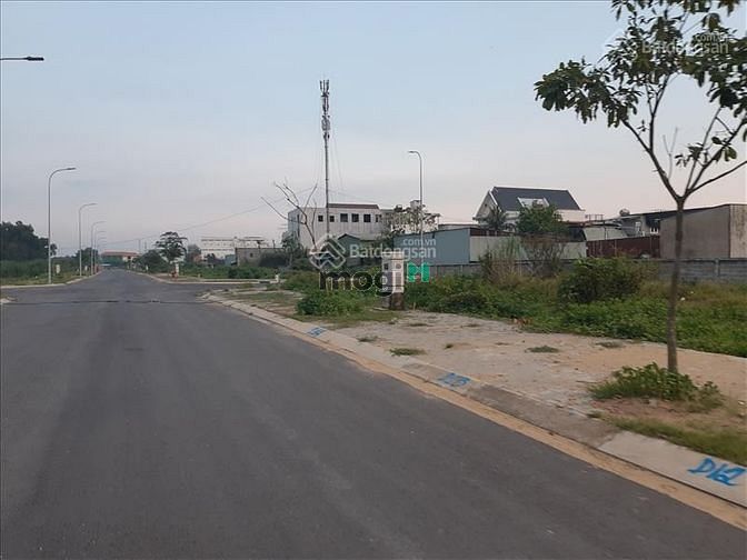 Hình ảnh Bán nhanh 10 lô đất MT đường Lê Duẩn, liền kề chợ mới Long Thành.