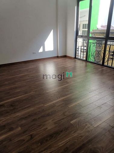 Hình ảnh Nhà mới toanh ở Hoàng Hoa Thám, 34m2-MT 5.3m chưa đến 5tỷ