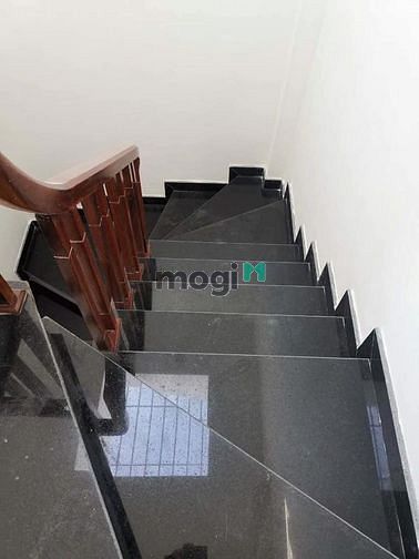 Hình ảnh Nhà mới toanh ở Hoàng Hoa Thám, 34m2-MT 5.3m chưa đến 5tỷ
