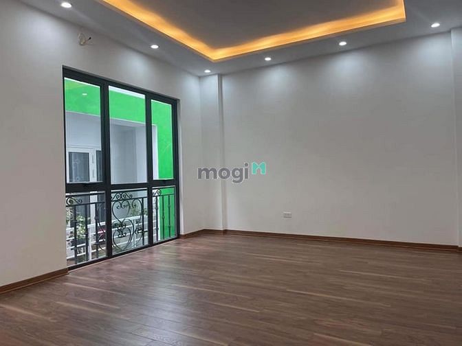 Hình ảnh Nhà mới toanh ở Hoàng Hoa Thám, 34m2-MT 5.3m chưa đến 5tỷ