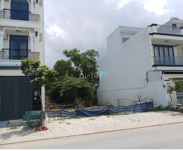Hình ảnh Bán đất 5x26 đường 16m đông dân gần UBND huyện,thổ cư 100%