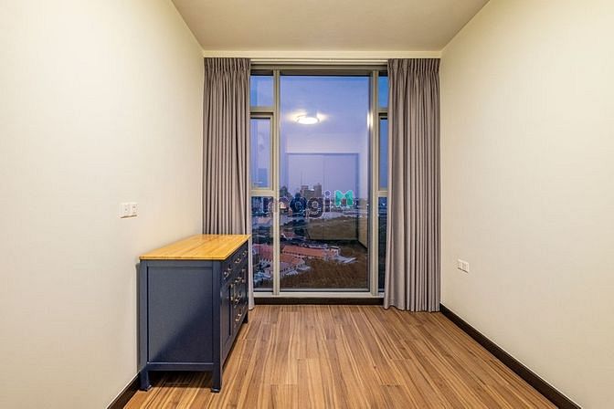 Hình ảnh Mb6623 nạp rút nhanh chóng Empire City cho thuê. Tầng cao view đẹp.