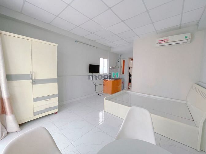 Hình ảnh Có fix nhẹ cho AE _ full nội thất _ bancol cửa sổ lớn _ qua ở liền tay