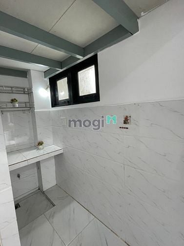 Hình ảnh Phòng trọ ban công có gác có máy lạnh gần KCX Q7