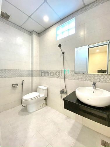 Hình ảnh Cho thuê studio cửa sổ lớn nằm ngay vị trí tt quận 3