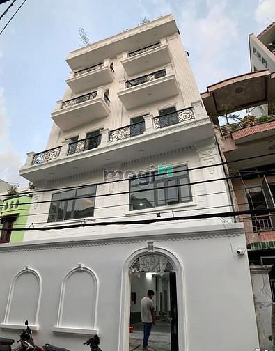 Hình ảnh Phòng full nội thất new view kính siêu đẹp
