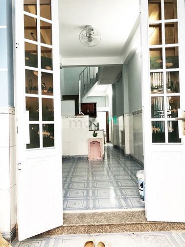 Hình ảnh Cho thuê nhà hẻm 1 xẹt Lý Thái Tổ 4pn 3wc Q10