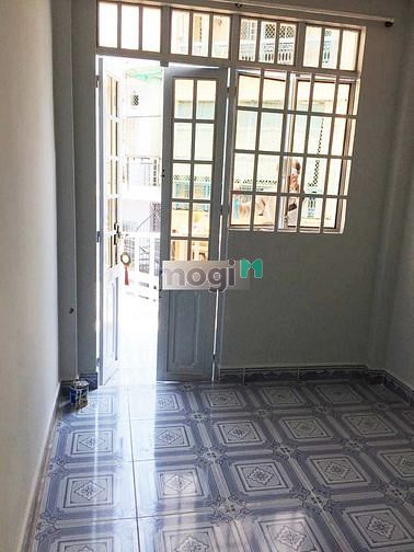 Hình ảnh Cho thuê nhà hẻm 1 xẹt Lý Thái Tổ 4pn 3wc Q10