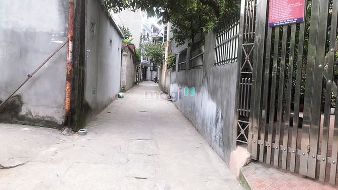 Hình ảnh Không sử dụng đến mảnh đất nằm tại phường Long Biên cần bán gấp