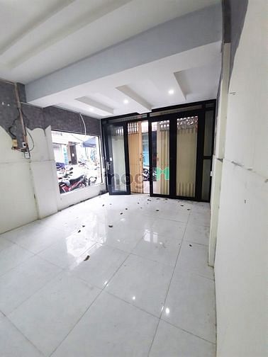 Hình ảnh Cho thuê nhà hẻm xe hơi Cách Mạng Tháng 8 2pn 2wc Q10