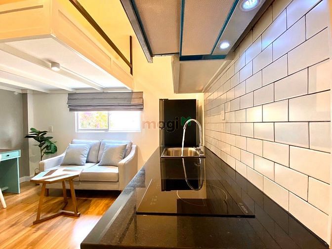 Hình ảnh Gác lửng siêu xinh_sát đh Luật_cầu Khánh Hội_qua Quận 1 3p