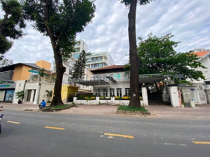 Hình ảnh Cho thuê Biệt thự mặt tiền Trần Quốc Thảo, Q3