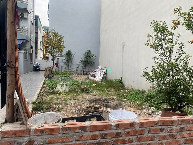 Hình ảnh Bán đất căn góc 50m, ngõ 29 Phố Trạm, 10m ra đường ô tô tránh