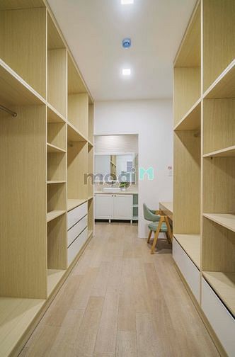 Hình ảnh Q3 _ 2PN _ đầy đủ nội thất _ ngay mặt đường lớn _ ở tối đa 4người