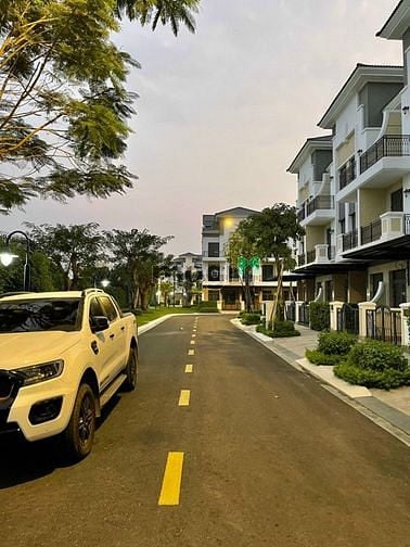 Hình ảnh Bán biệt thự khu Compound Verosa Pank - Khang Điền, Liên Phường