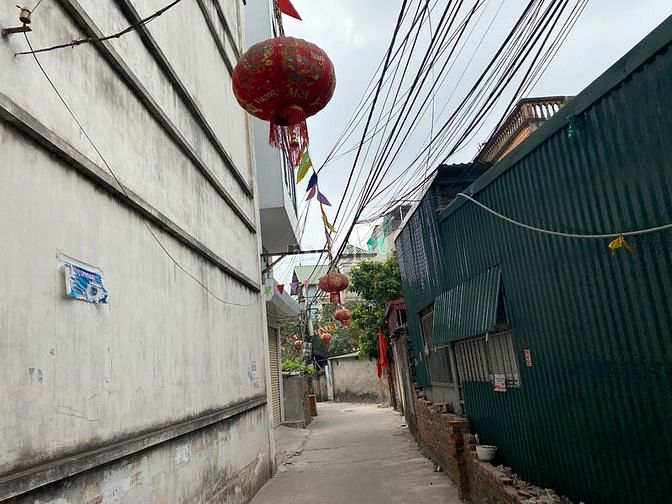 Hình ảnh Bán gấp 32,3 đất ngõ 61 phố Trạm, gần ngay đường ô tô tránh