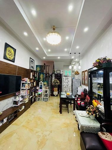 Hình ảnh Chỉ 5,2tỷ nhà 56m2 5tầng sở hữu siêu phẩm phố Thịnh Hào 3 Đống Đa