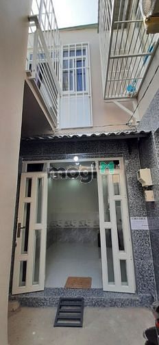 Hình ảnh Cho thuê nhà nguyên căn, hẻm 1,8m
