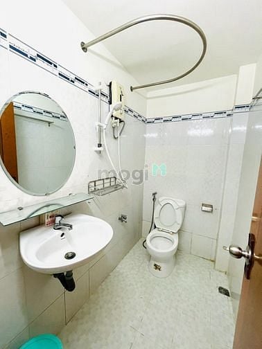 Hình ảnh Mb6623 nạp rút nhanh chóng Studio ban công view cực đẹp ngay Quận 1