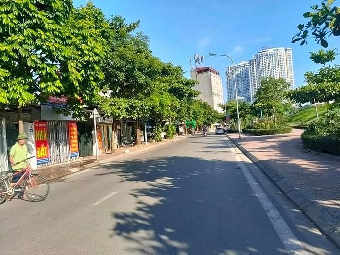 Hình ảnh Đất mặt phố Ngọc Thụy 180m2 chào 16.3 tỉ. Đỉnh của chóp