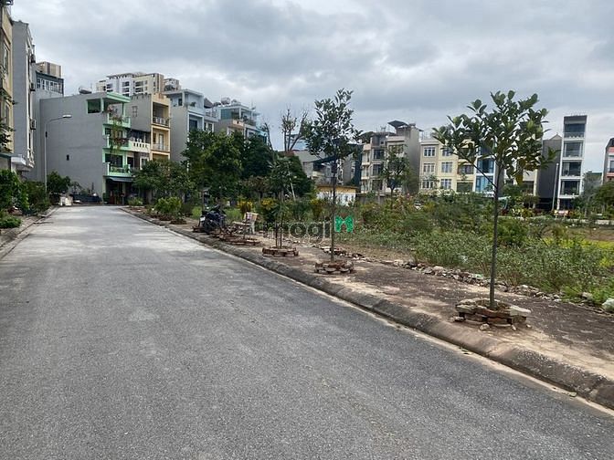 Hình ảnh Bán 40m đất TĐC Giang Biên, view vườn hoa, giá hợp lý cho nhà Trang MB66.COM Chính Thức - MB 66 Uy Tín
