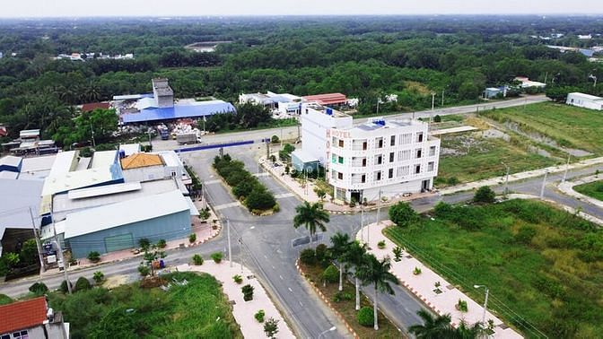 Hình ảnh khu dân cư Phước Đông, KDC nền xanh bao quanh KCN