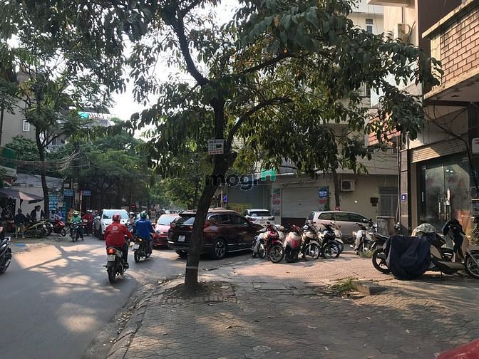 Hình ảnh Bán đất mặt phố Trung kính. Dt: 130m2. Mt: 9,4m. Tiện xây toà 8-9 t