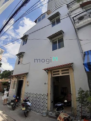 Hình ảnh Nhà đẹp sát vách quận 1 - Hẻm  4M Thoáng- 39M2 4 Tầng - 5.7 Tỷ.