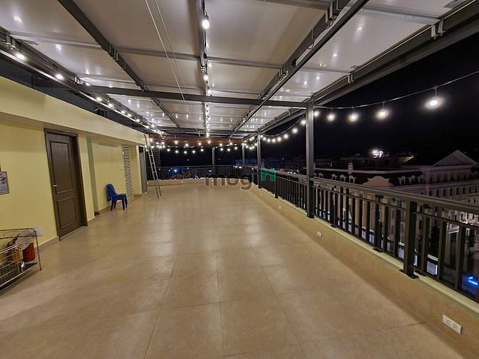 Hình ảnh Tôi cần bán căn Khách sạn 120m2 gần quảng trường Sun Carnival Hạ Long