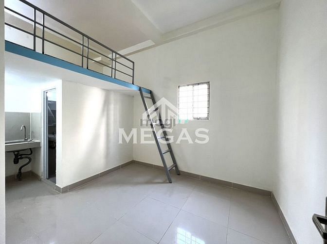 Hình ảnh CHDV Mới 100% NGAY CÔNG VIÊN HOÀNG VĂN THỤ_gác cao m4_ở 4nguoi
