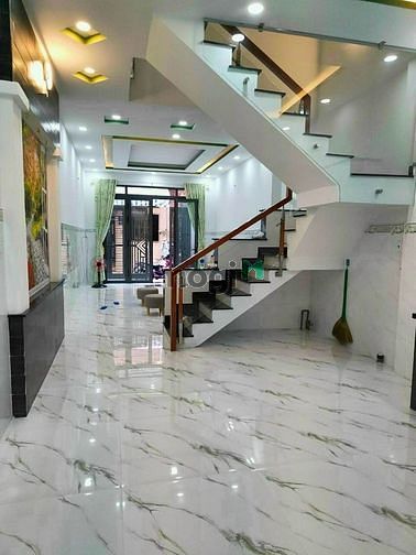 Hình ảnh Chính chủ bán /Phan Đăng Giảng SHR 2tỷX 1tr2l 4pn hẻm thông 6m