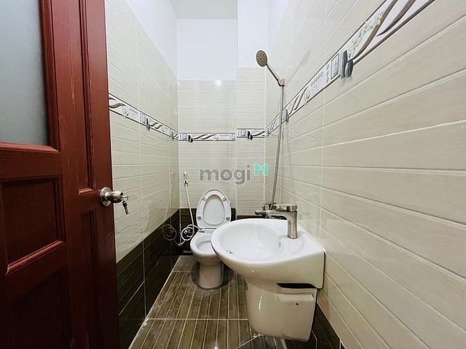 Hình ảnh Phòng Mới Xây , Ban Công Riêng , Full Nội Thất , Ngay Bốn Xã