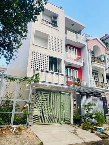 Hình ảnh Cho Thuê Nhà Gần Trần Lựu Hầm 3 Lầu Giá 35 Triệu