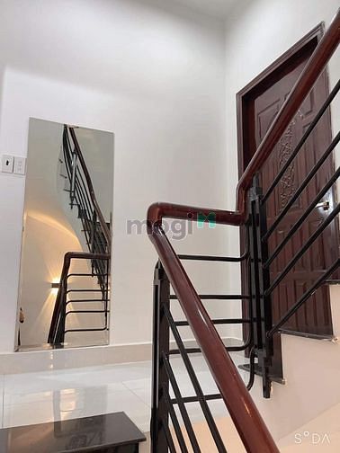 Hình ảnh Nhà đẹp Âu Dương Lân P3, Q8 . Sàn đúc thật BTCT