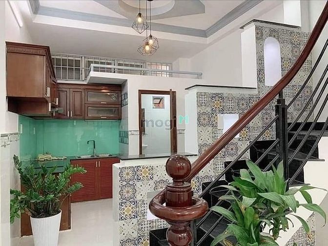 Hình ảnh Nhà đẹp Âu Dương Lân P3, Q8 . Sàn đúc thật BTCT