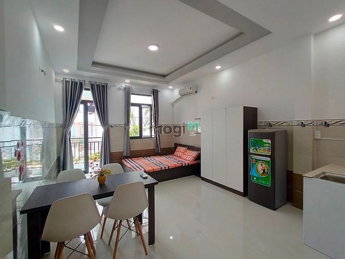 Hình ảnh Phòng full nt ban công rộng rãi thoáng mát