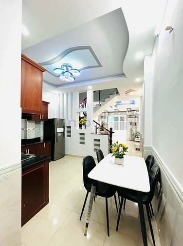 Hình ảnh MẶT TIỀN Phạm Văn Bạch có 2PN, 2WC, HÀNG HIẾM RẺ 5,2 tỷ- 30 m2