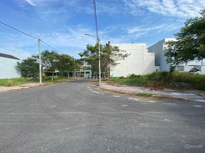 Hình ảnh Bán gấp 3 nền 2MT, gần VINCOM Tên Lửa.