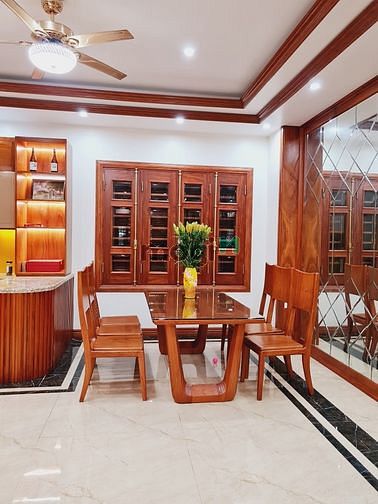 Hình ảnh Nhà đẹp Phạm Văn Đồng - 42m2 - 3.95 tỷ - 2 mặt thoáng - cách ô tô 10m