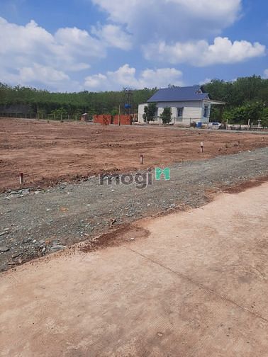 Hình ảnh Chính chủ bán gấp lô đất sổ hồng ở tân quan hớn quản bình phước