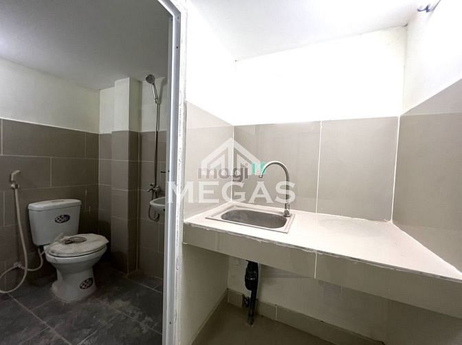 Hình ảnh Mb6623 nạp rút nhanh chóng sân bay - 30m2 gần vòng xoay Lăng cha cả , cv Hoàng Văn Thụ