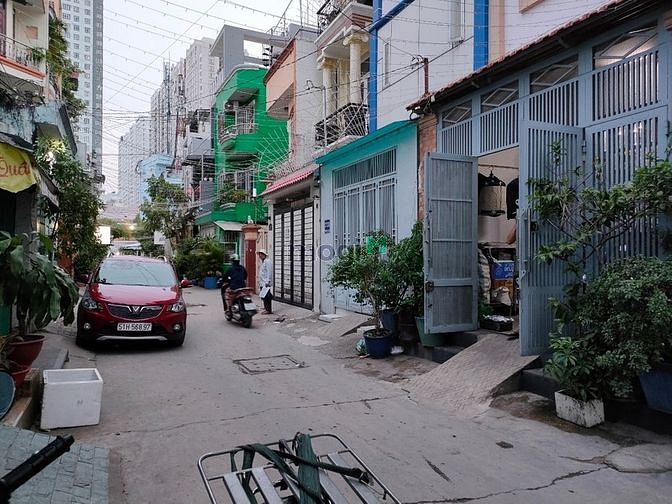 Hình ảnh Bán đất 70m2 (4m x 17m) Chánh Hưng, P4, Q8.Xe hơi đậu trước nhà.