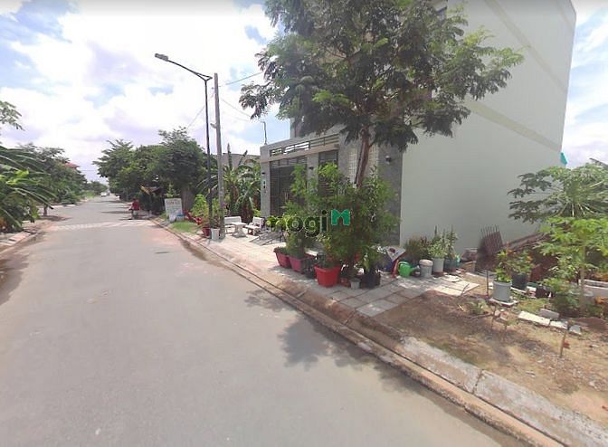 Hình ảnh Chị Yến Cần Tiền Bán Gấp Lô Đất Sạch Full Thổ Cư