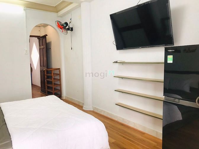 Hình ảnh Căn Hộ Full Nội Thất, Máy Giặc Riêng, Ban Công, Quận 1