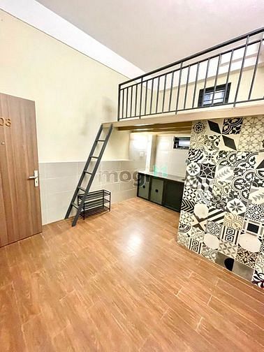 Hình ảnh Phòng có gác, thang máy, hầm để xe gần ngay Lê Văn Việt Q9