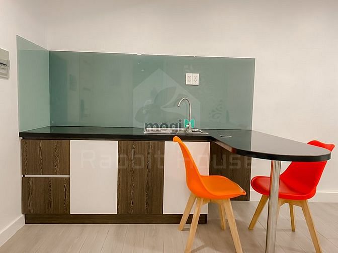 Hình ảnh CHDV trung tâm giao Quận 1 - Bếp riêng rộng - An ninh - Bao phí