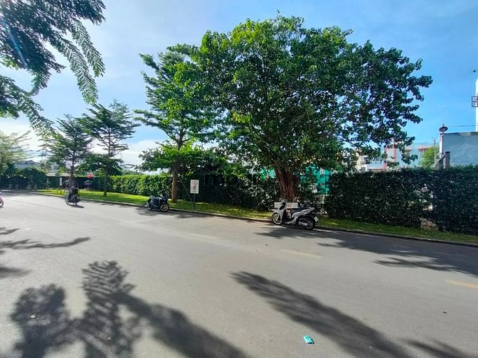 Hình ảnh Bán hơn 1800m2 đất đường Tạ Quang Bửu, Phường 6, Quận 8.