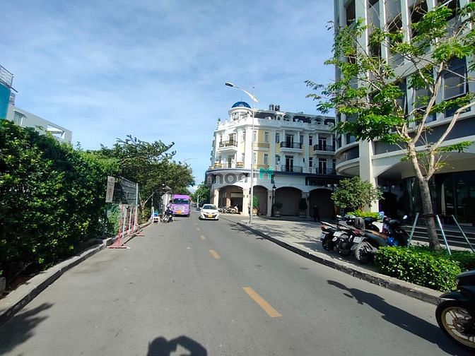 Hình ảnh Bán hơn 1800m2 đất đường Tạ Quang Bửu, Phường 6, Quận 8.