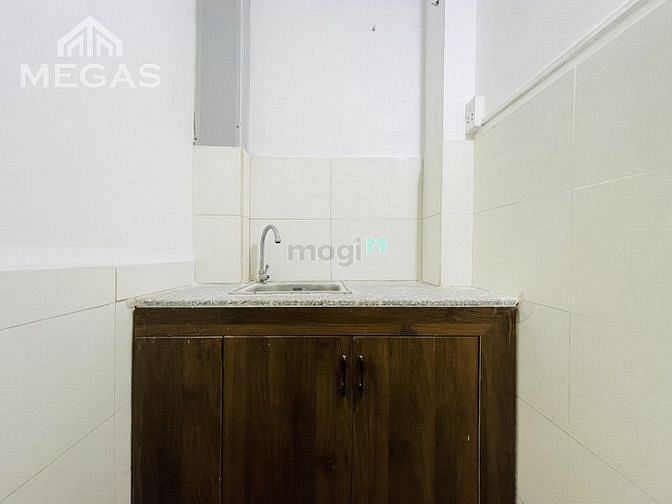 Hình ảnh Căn Hộ Dịch Vụ Mới 100% Gần HUTECH, UEF, Ngay Gần LANDMARK 81 ....